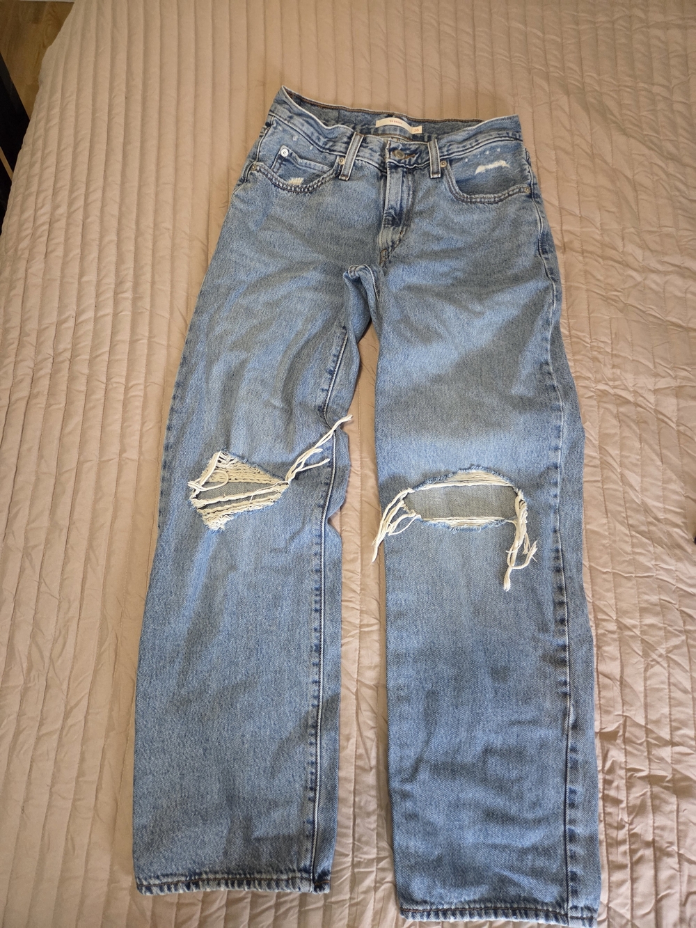 Levi's '94 Baggy Distressed Jeans Light Wash - Size 26x31